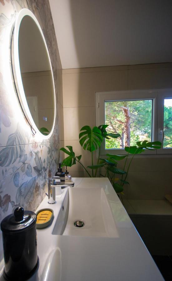 Mas Des 2 Paons Bed & Breakfast Villedaigne Luaran gambar